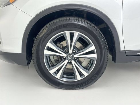 Used 2018 Nissan Rogue SL AWD/4WD image 32