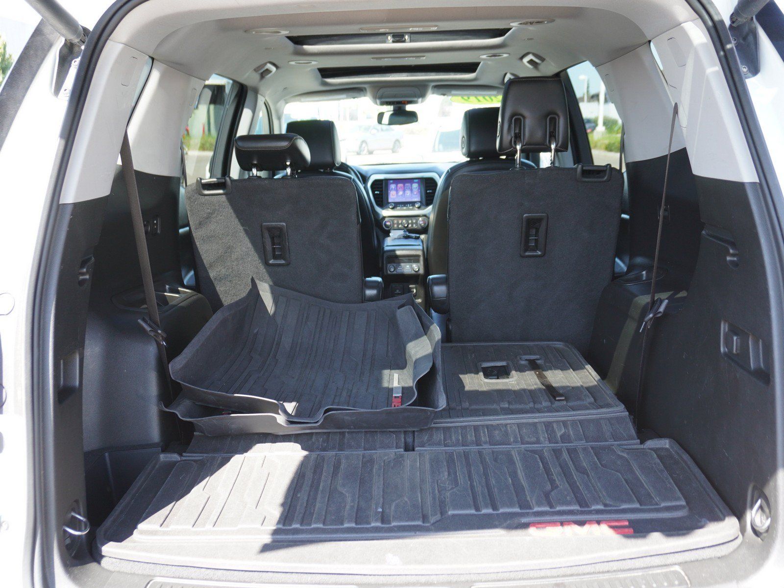 Used 2019 GMC Acadia SLT AWD/4WD image 11