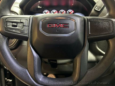 Used 2024 GMC Sierra 1500 Pro w/ Graphite Edition AWD/4WD image 17