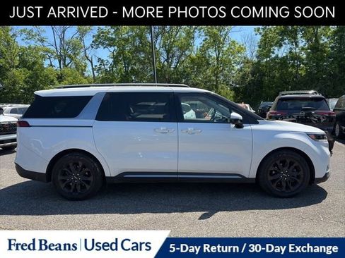 Used 2024 Kia Carnival SX FWD image 9