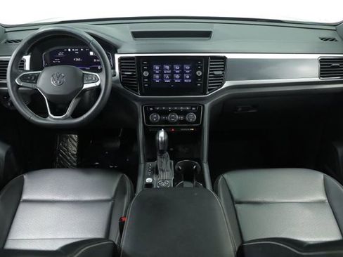 Used 2022 Volkswagen Atlas Cross Sport SEL image 11
