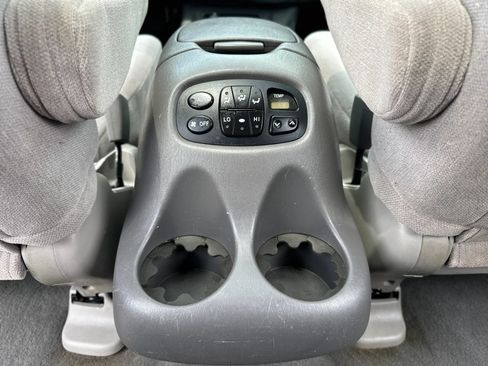 Used 2003 Toyota Sequoia SR5 AWD/4WD image 43