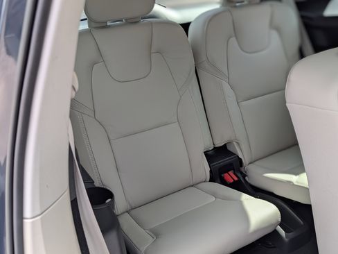 Used 2022 Volvo XC90 T8 Inscription w/ Advanced Package image 21