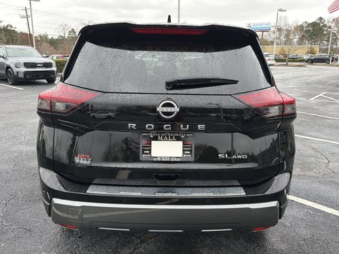 Used 2024 Nissan Rogue SL w/ SL Premium Package image 6
