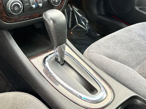 Used 2012 Chevrolet Impala LT w/ LT Sunroof Package image 25