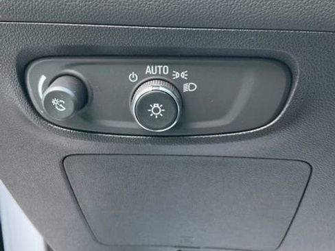 Used 2025 Buick Encore GX Preferred AWD/4WD image 24