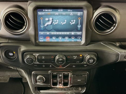 Used 2021 Jeep Wrangler Unlimited Sport w/ Sun And Sound Package AWD/4WD image 23