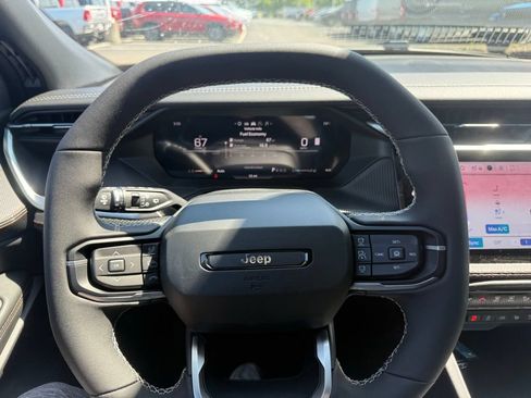 New 2026 Jeep Cherokee Overland w/ Advanced Pro Tech Group AWD/4WD image 17