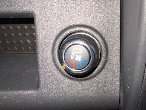 Used 2021 Nissan Titan PRO-4X w/ Pro-4x Convenience Package image 20