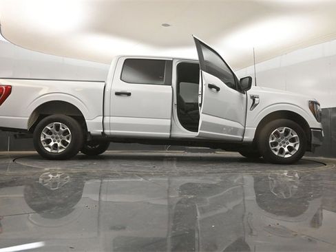 Used 2023 Ford F150 XLT image 18