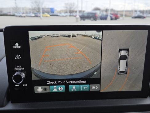 Used 2025 Honda Pilot Elite image 29