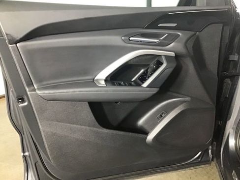 Certified 2025 Audi Q5 Premium Plus w/ Premium Plus AWD/4WD image 11