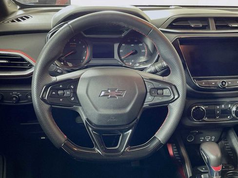 Used 2023 Chevrolet TrailBlazer RS w/ Convenience Package image 9