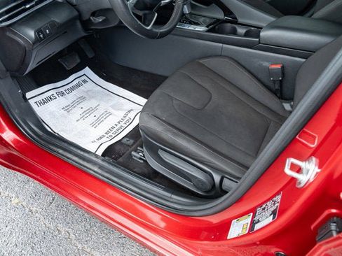 Used 2024 Hyundai Elantra SEL w/ Convenience Package FWD image 26