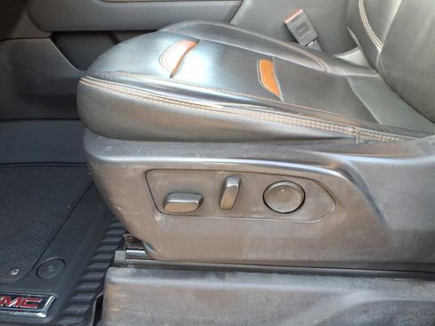 Used 2024 GMC Sierra 1500 AT4 w/ AT4 Carbonpro Edition image 10