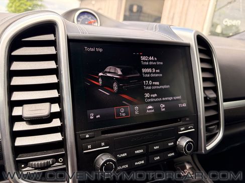 Used 2017 Porsche Cayenne GTS AWD/4WD image 23