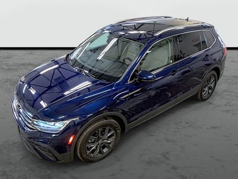 Used 2022 Volkswagen Tiguan SE AWD/4WD image 7