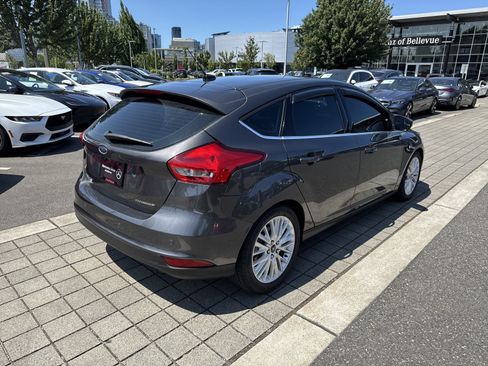 Used 2015 Ford Focus Titanium FWD image 5