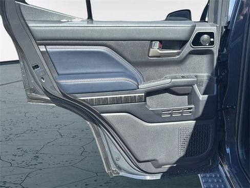 New 2026 Toyota 4Runner 4WD image 15