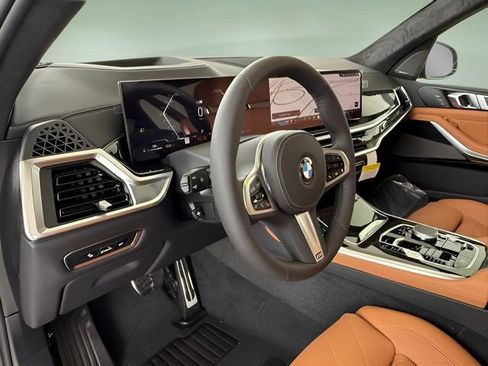Certified 2026 BMW X7 xDrive40i AWD/4WD image 30