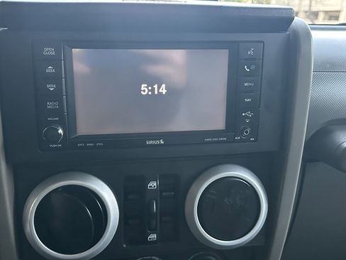 Used 2008 Jeep Wrangler Unlimited Sahara w/ Dual Top Group image 24