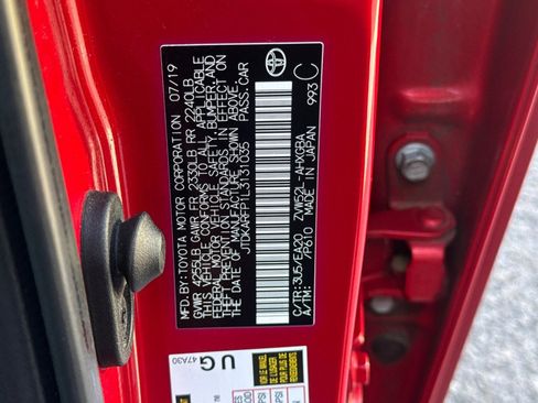 Used 2020 Toyota Prius Prime XLE w/ Protection Package FWD image 19