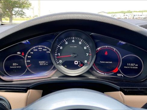 Used 2021 Porsche Cayenne Coupe image 12