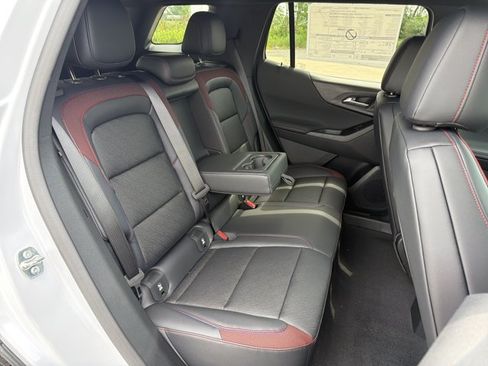 New 2026 Chevrolet Equinox RS w/ Convenience Package III AWD/4WD image 23