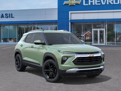 New 2026 Chevrolet TrailBlazer LT w/ Midnight Edition AWD/4WD image 7