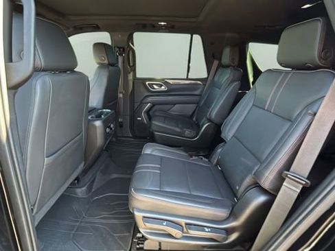 Used 2021 Chevrolet Tahoe RST w/ Luxury Package image 20