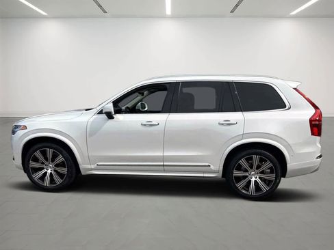 Used 2022 Volvo XC90 T6 Inscription w/ Climate Package image 2