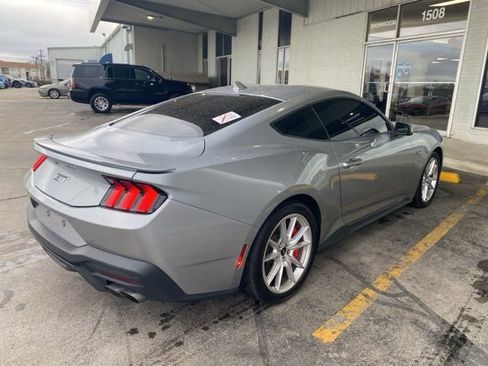 Used 2024 Ford Mustang GT Premium image 4