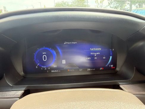 Used 2023 Ford Explorer Platinum w/ Technology Package AWD/4WD image 28
