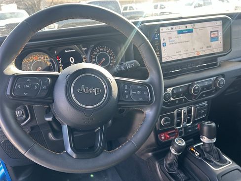 Used 2024 Jeep Wrangler Willys image 21