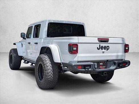 Used 2024 Jeep Gladiator Rubicon AWD/4WD image 8