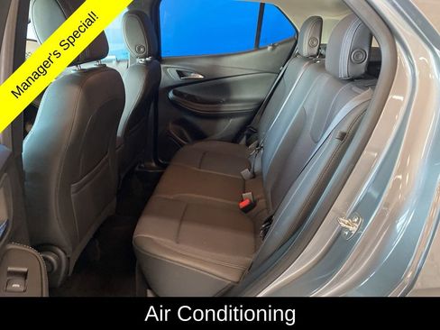 Used 2025 Buick Encore GX Preferred AWD/4WD image 11