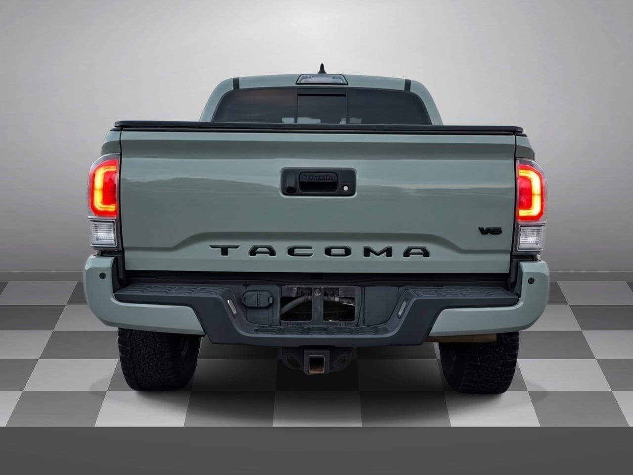 Used 2022 Toyota Tacoma TRD Off-Road w/ Technology Package AWD/4WD image 5