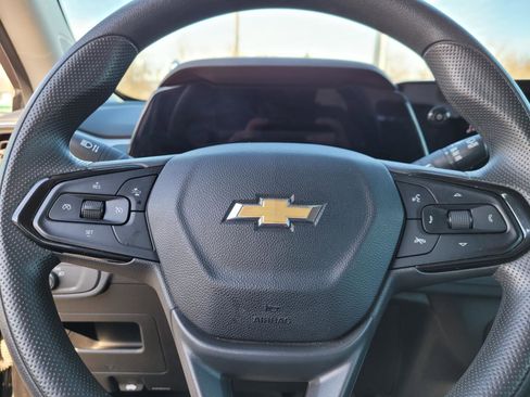 Used 2024 Chevrolet TrailBlazer LS image 24