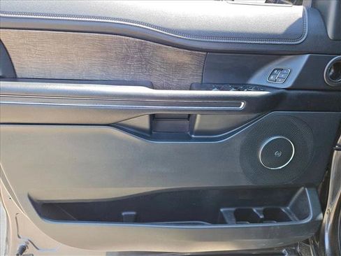 Used 2021 Ford Expedition Max Limited AWD/4WD image 9