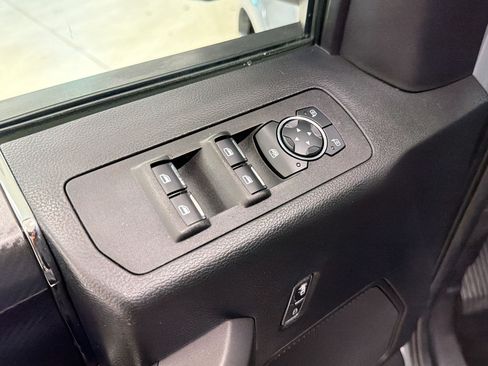 Used 2019 Ford F150 XLT w/ Equipment Group 302A Luxury RWD image 14