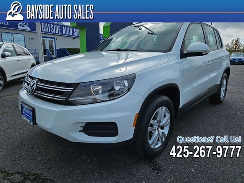 Used 2017 Volkswagen Tiguan S image 1