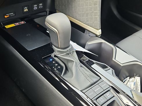 New 2026 Toyota Camry Hybrid image 19