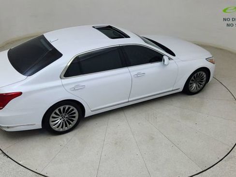 Used 2019 Genesis G90 3.3T Premium RWD image 81