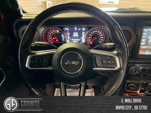 Used 2021 Jeep Gladiator Mojave w/ Dual Top Group AWD/4WD image 15