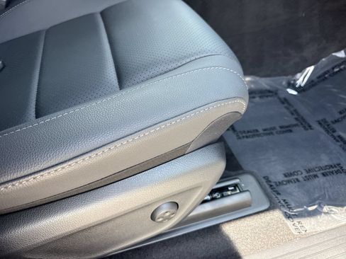 Certified 2025 Mercedes-Benz GLE 350 4MATIC image 28