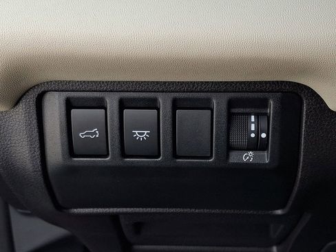 Used 2023 Subaru Ascent Limited AWD/4WD image 25