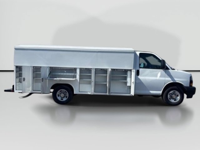 Used 2021 Chevrolet Express 3500 w/ Power Convenience Package RWD image 34
