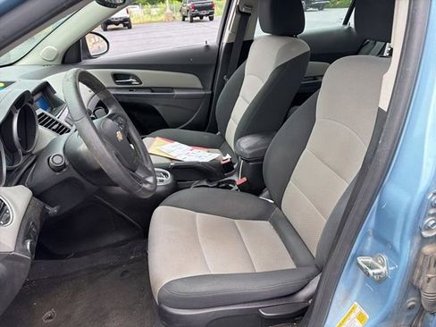 Used 2012 Chevrolet Cruze LS w/ Connectivity Package FWD image 10