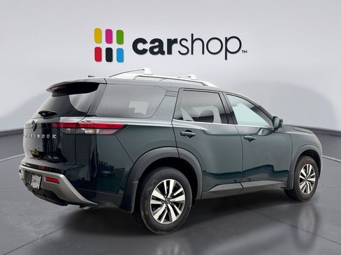 Used 2025 Nissan Pathfinder SL AWD/4WD image 5