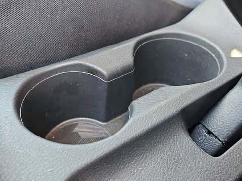 Used 2025 Nissan Versa SV w/ Trunk Package image 21